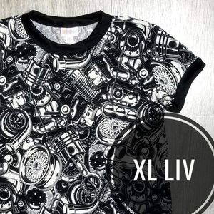 LuLaRoe Liv Tee, XL